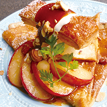 リンゴのミルフィーユクレープ